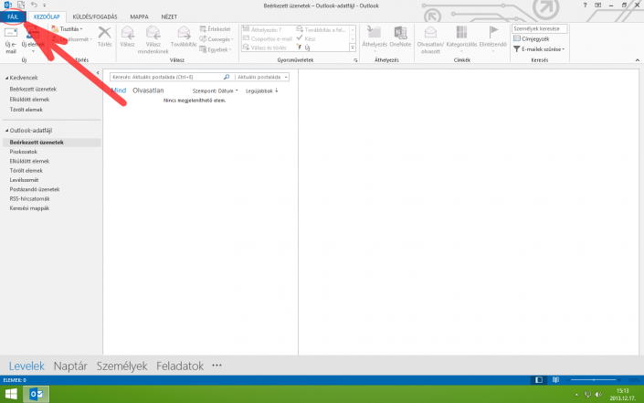 Az Outlook programban nyissa meg a ‘Fájl’ menüt: